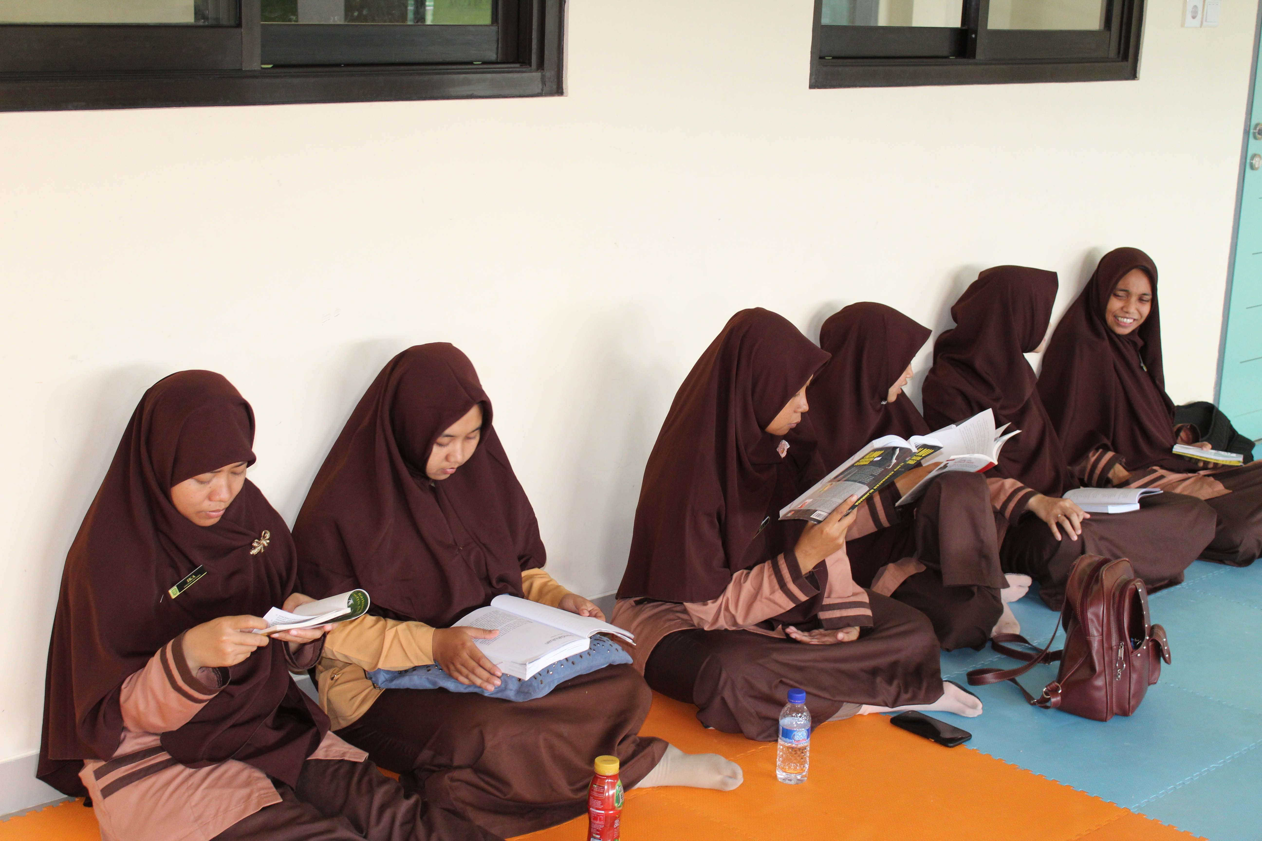 Pentingnya Budaya Literasi Tingkatan Mutu Pendidikan Sekolah Mutiara