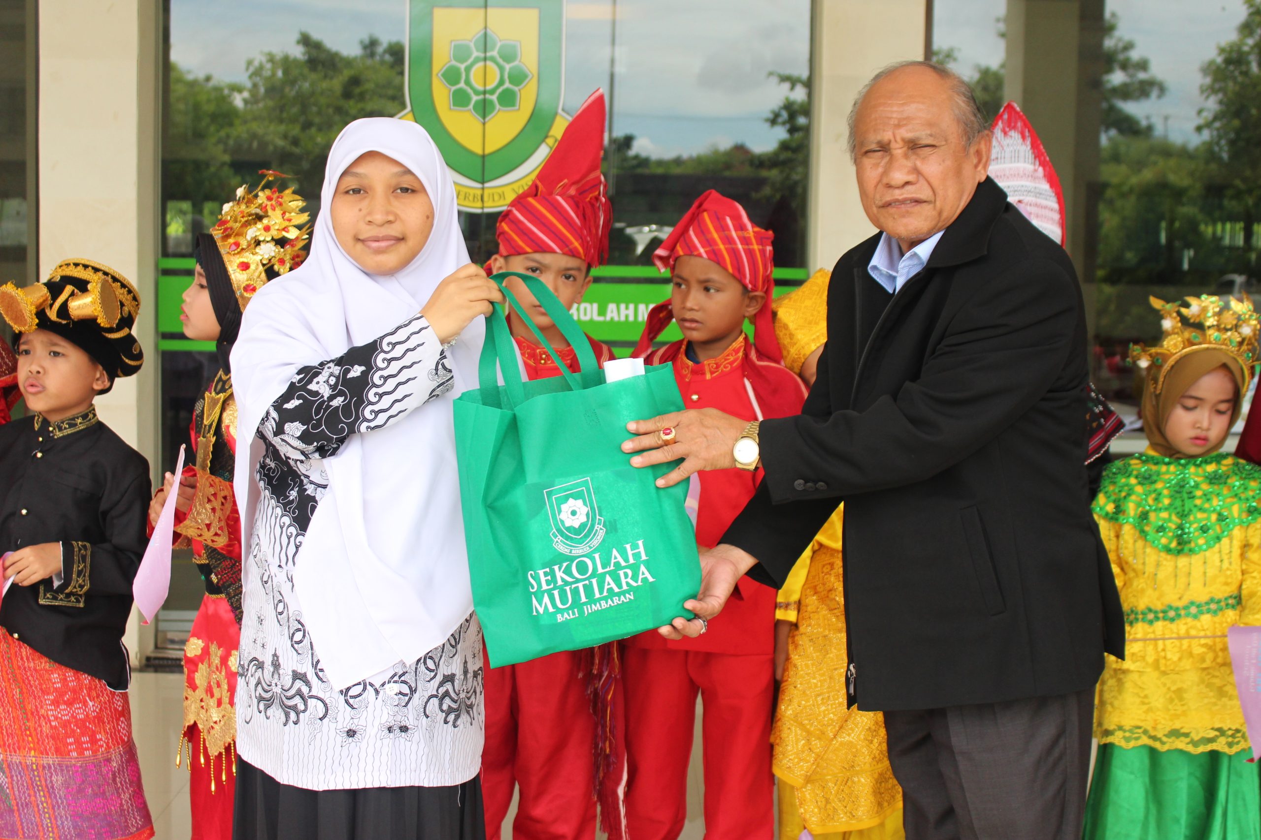 Boarding School Nur Ihsan Medan Berkunjung ke Sekolah Mutiara